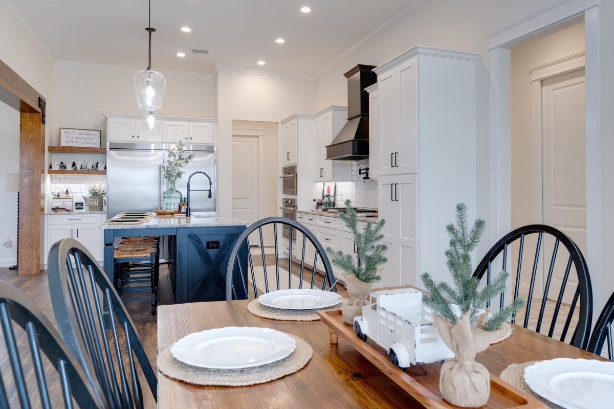 Kitchen Cabinet Refinishing in Auburndale, Florida