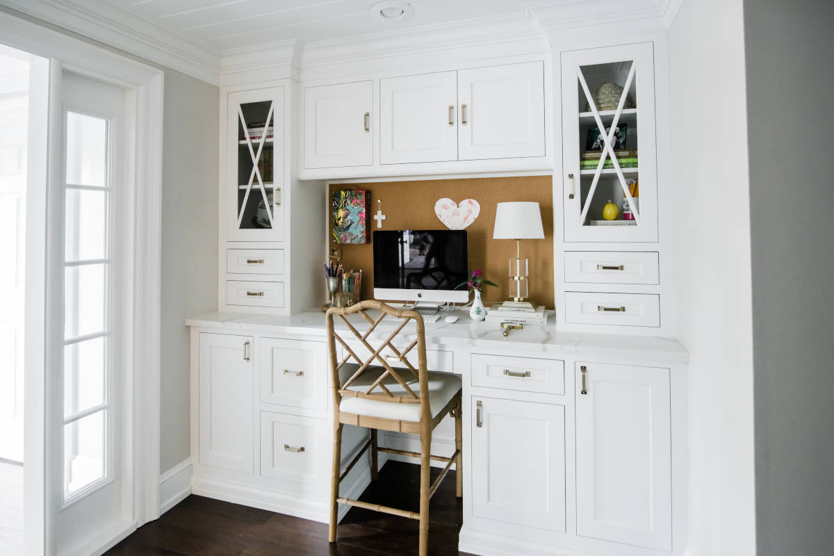 Home Office Cabinets in Auburndale, Florida