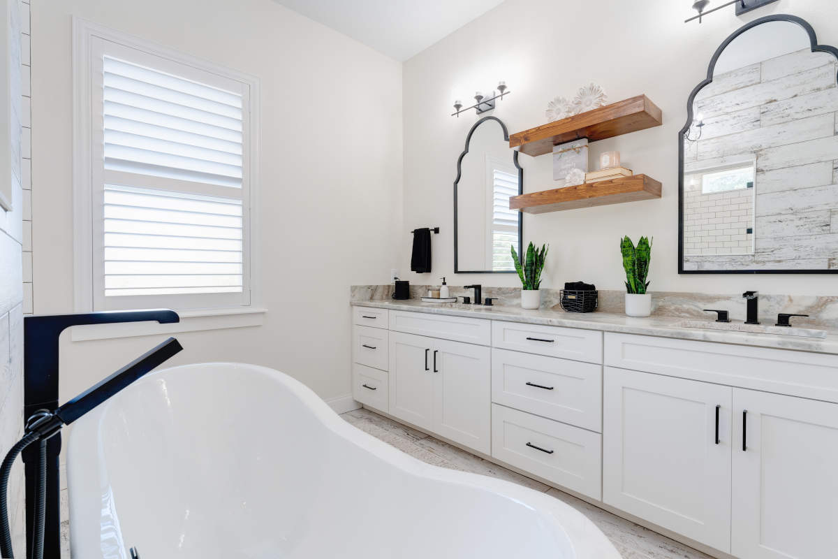 Bathroom Cabinet Installation in Auburndale, Florida