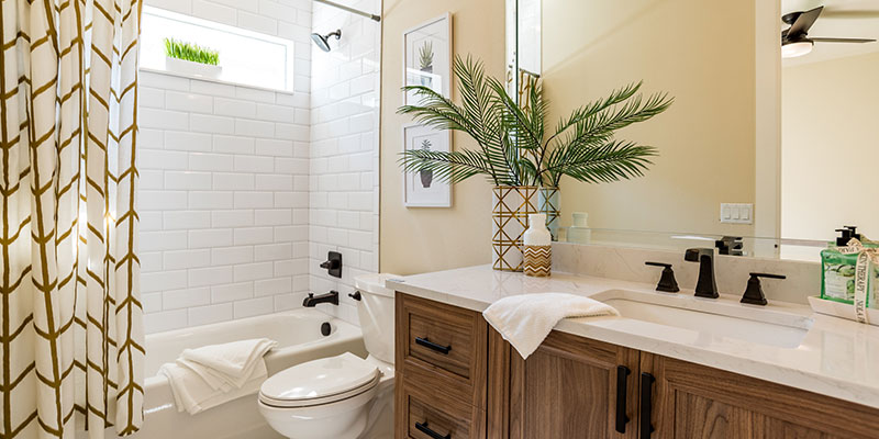 Granite vs. Quartz: Which Is Right for Your Bathroom Countertops?