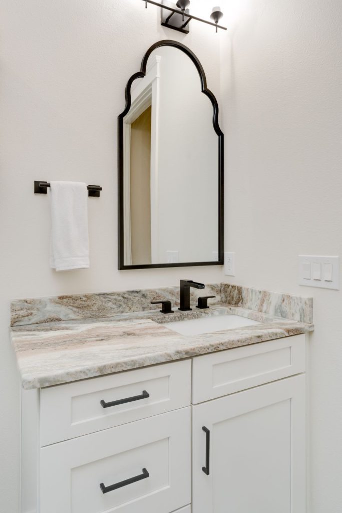 counters_hardware_cabinets Complete Kitchen & Bath